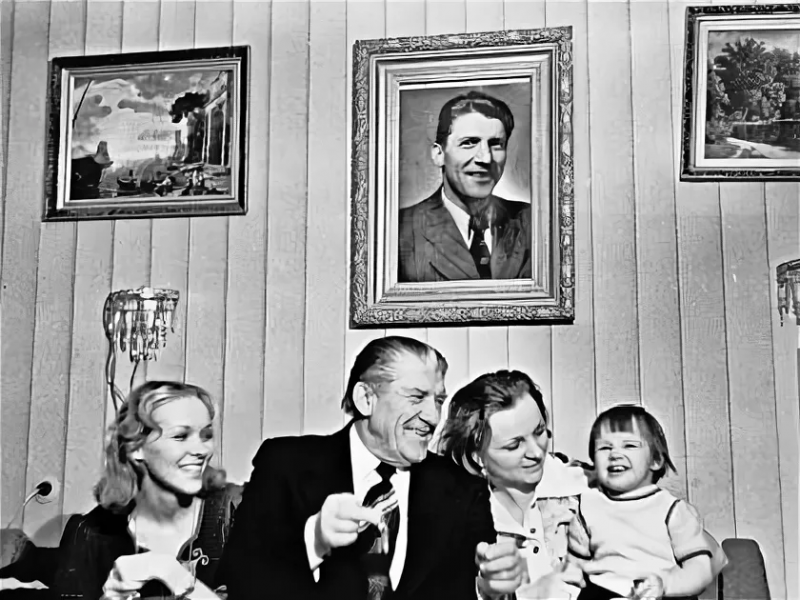 Перед ним извинялся Сталин, жена ушла к Ульянову, 25 лет не пил после трагедии: актёр Николай Крючков