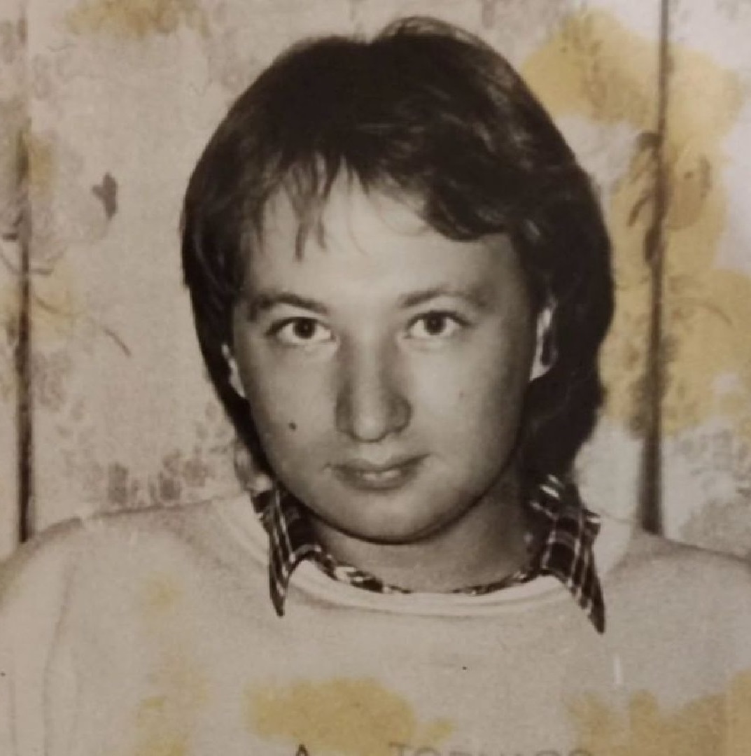 Бывшая студентка родила ему сына и получила квартиру, а жену все устраивает: как 64-летний Юрий Гальцев живёт на две семьи