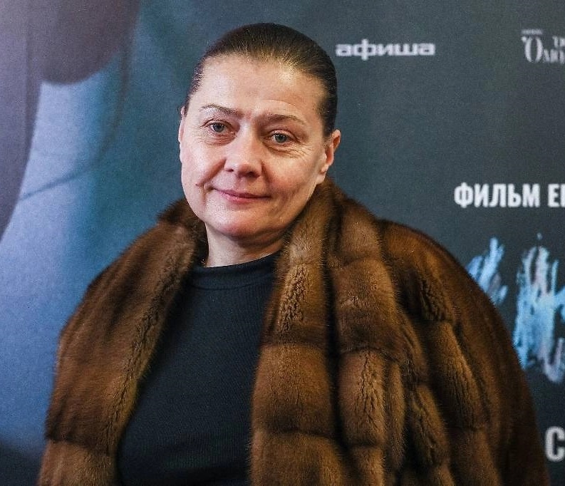 Продала особняк, почти не видит детей и уехала в монастырь: куда пропала 53-летняя Мария Голубкина