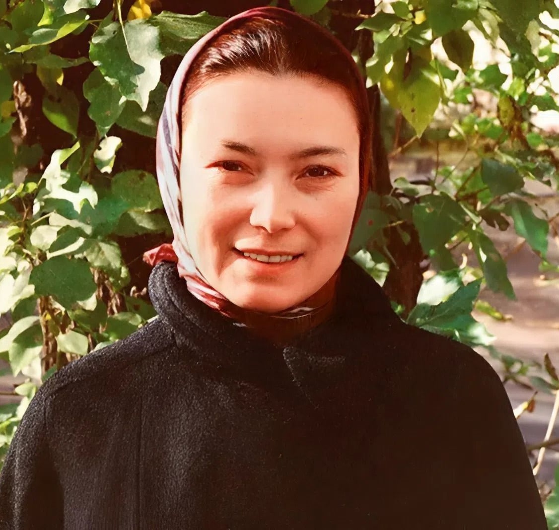 Перестала цепляться за жизнь: печальная судьба красавицы Ларисы Белогуровой, которой не стало в 54 года