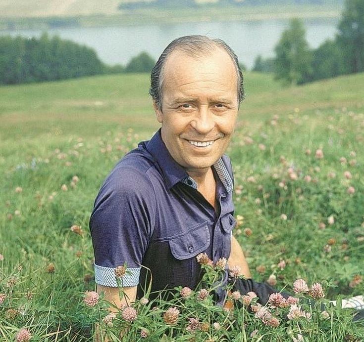 Коллеги писали доносы, Ефремов отнял роль, а с братом не разговаривал 25 лет: драма Олега Борисова
