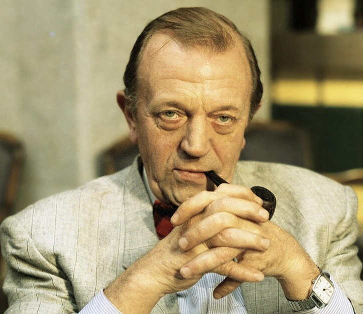 Анатолий Ромашин был старше на 40 лет, а ее называли «внучкой»: как живет Юлия Ромашина спустя 25 лет после ухода мужа