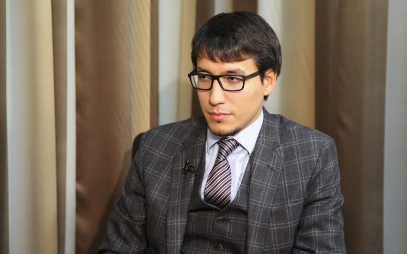 Дмитрий Абзалов: кто его жена, есть ли дети и какую национальность ему приписывают