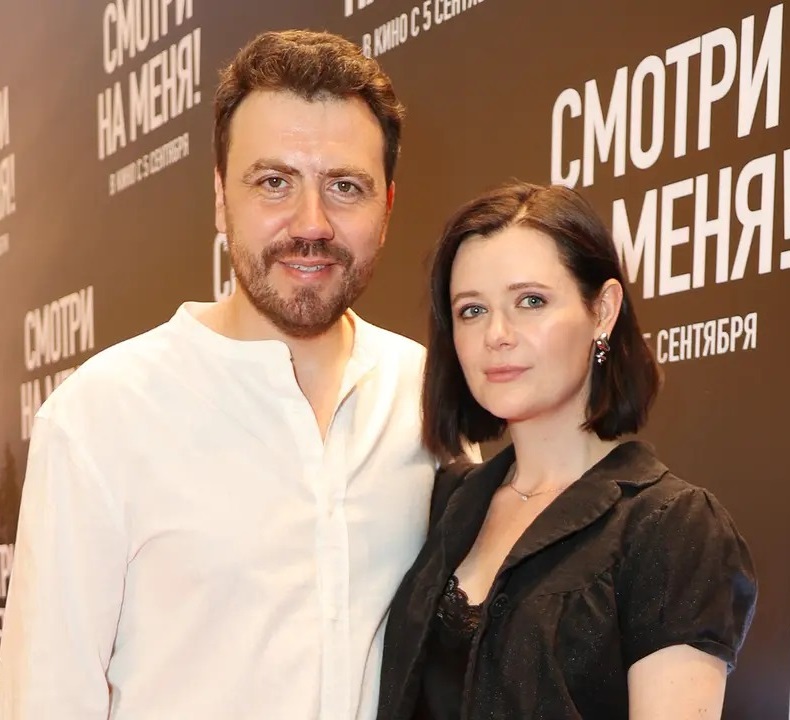 Увела женатого Мохова из семьи, родила сына, но он бросил и её: как живёт Дарья Калмыкова