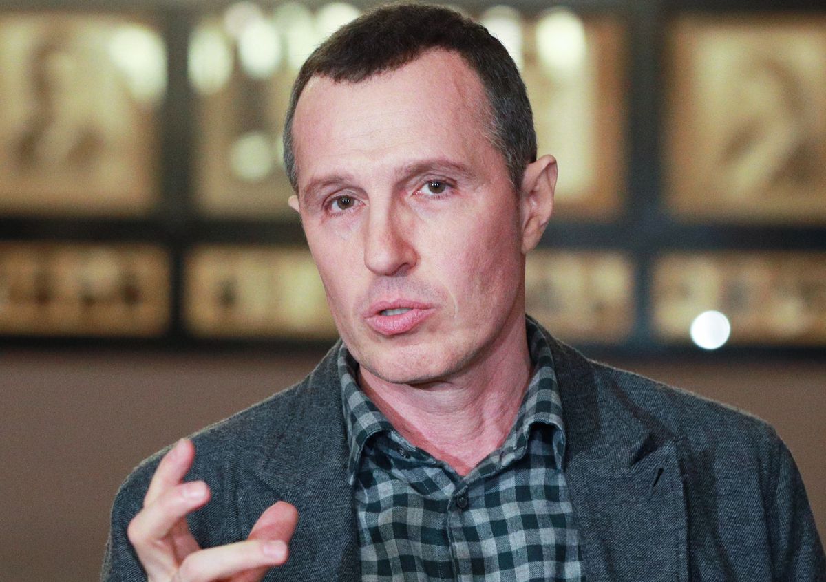 Жена не выдержала череды абортов и бросила его, а он в 60 лет тайно женился: Как живет Игорь Верник и кто его жена