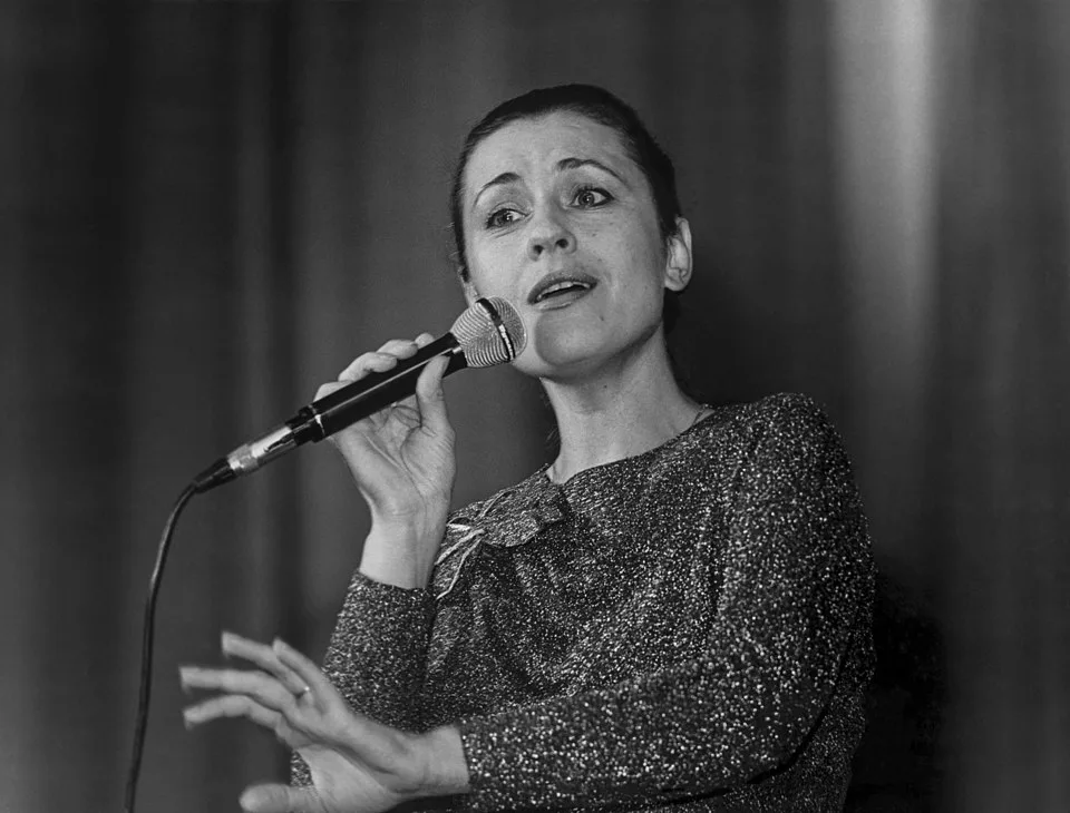 20 лет любила чужого мужа, а сама годами ждала своего: что скрывала Валентина Толкунова