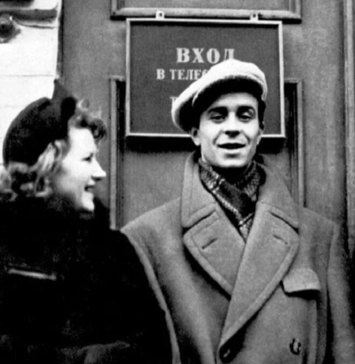 Коллеги писали доносы, Ефремов отнял роль, а с братом не разговаривал 25 лет: драма Олега Борисова