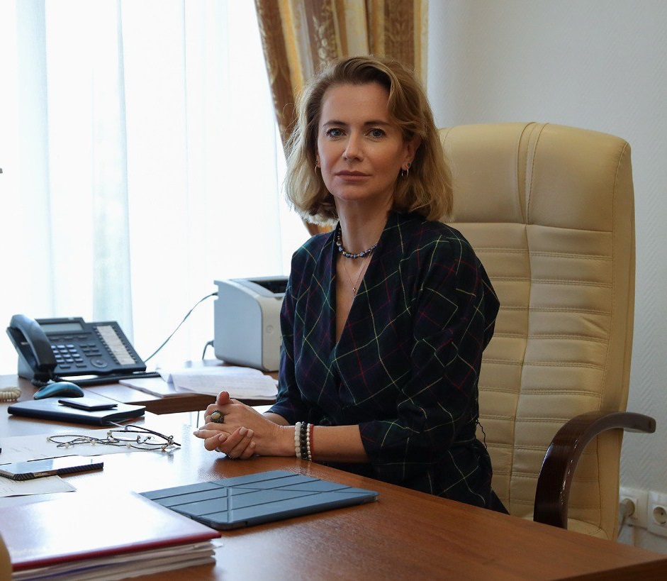 Ради Табакова сбросила 20 кг, сбежала от мужа-миллионера к актёру и стала министром: Ксения Лаврова-Глинка