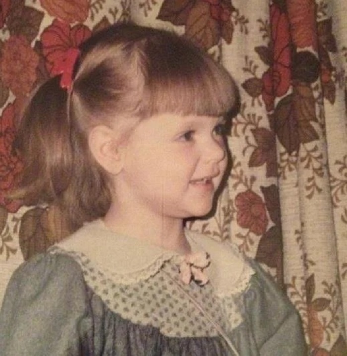 Увела женатого Мохова из семьи, родила сына, но он бросил и её: как живёт Дарья Калмыкова