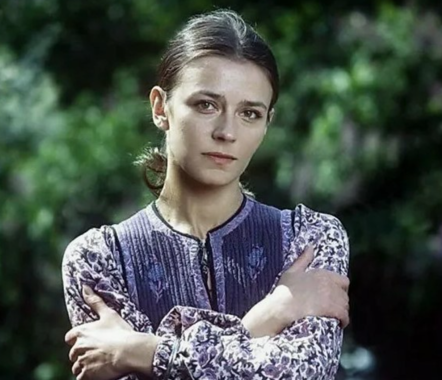 Как живёт 70-летняя Елена Сафонова - главная «мать-одиночка» советского кино, которую теперь не узнают